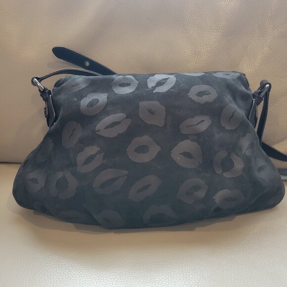 MARC BY MARC JACOBS Classic Q NATASHA Black Lip Print Crossbody Bag - Picture 4 of 5